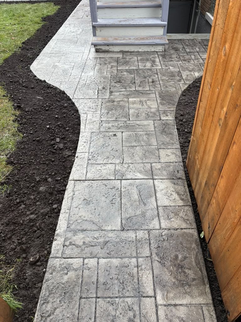 Backyard walkway build, stage 10 of 12 — Chicago, IL